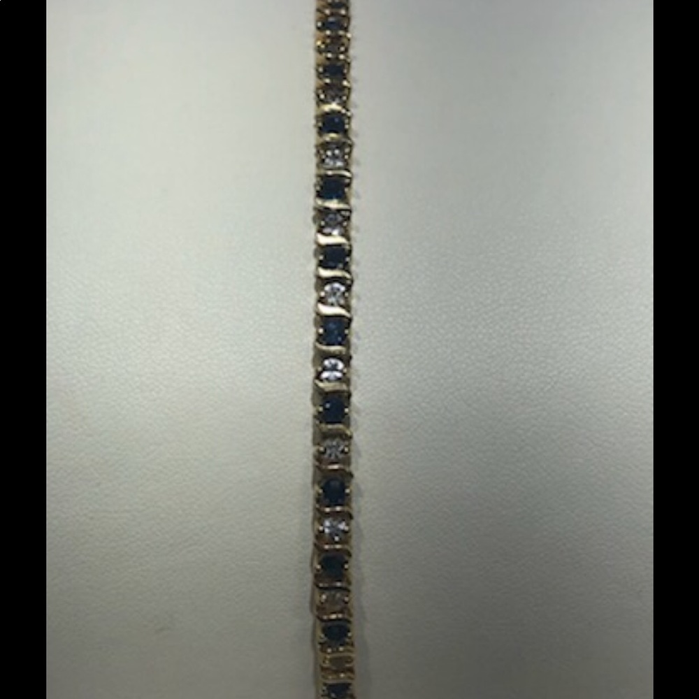 White & Blue Sapphire Tennis Bracelet - Picture 2 of 3